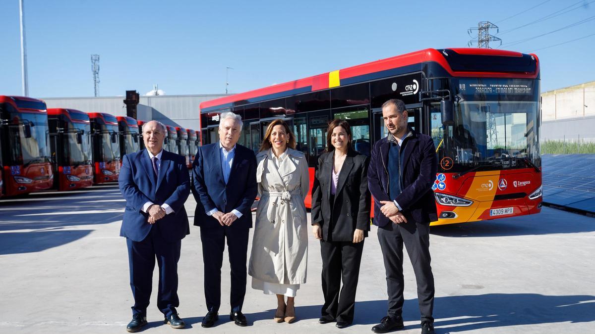 Presentación de los nuevos autobuses del área metropolitana de Zaragoza.