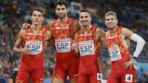 El relleu 4x400 aconsegueix el rècord espanyol però no n’hi ha prou per pujar al podi