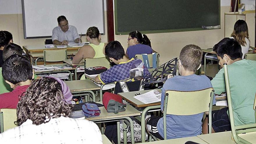 Alumnos de Secundaria durante una clase.