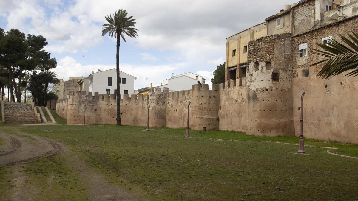 Una perspectiva de la muralla.