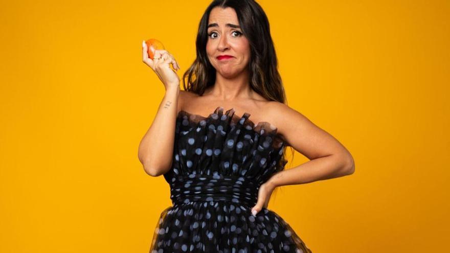 La humorista La Forte debuta en solitario con su nuevo espectáculo en el Encuentro Mundial del Humorismo de A Coruña: "Prefiero ser una optimista kamikaze"