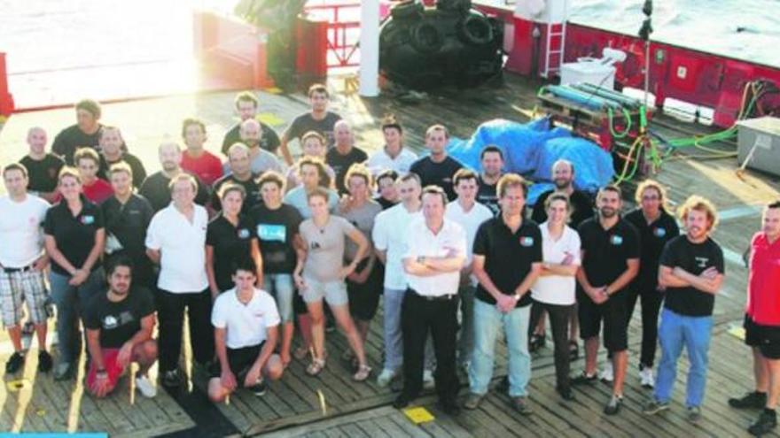 Miembros de la última expedición del proyecto «Malaspina» en el que participó la gijonesa Sofía Sal, a bordo del buque oceanográfico «Sarmiento de Gamboa».