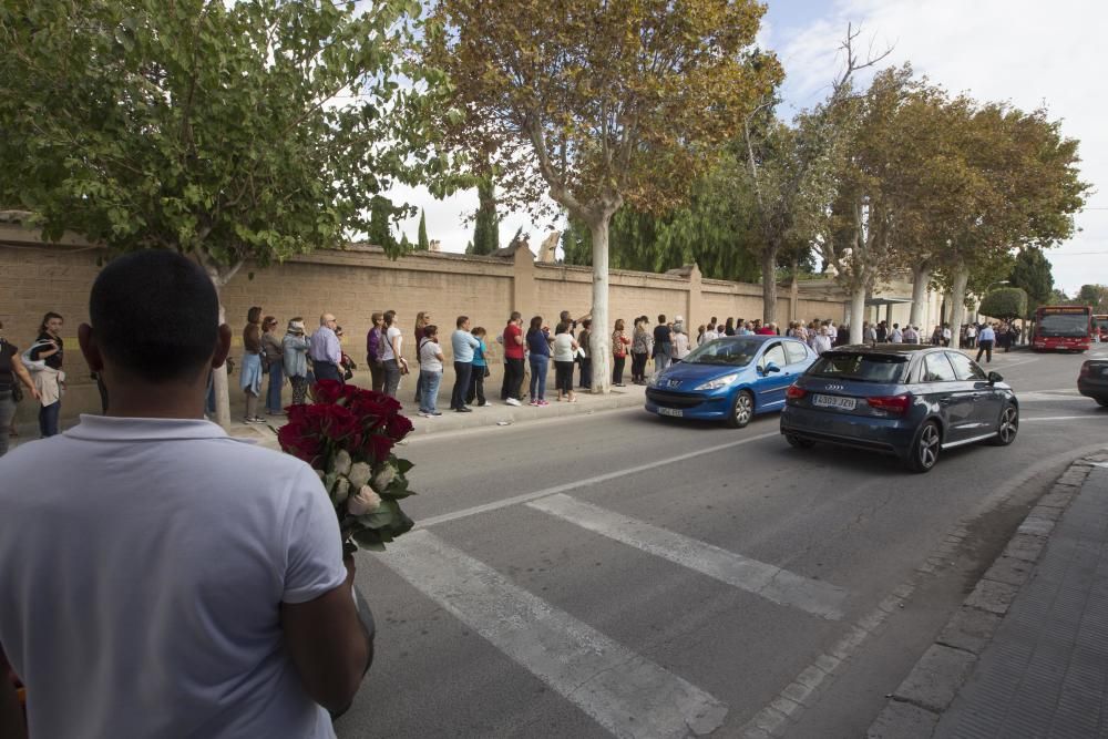 El cementerio de Alicante, a reventar