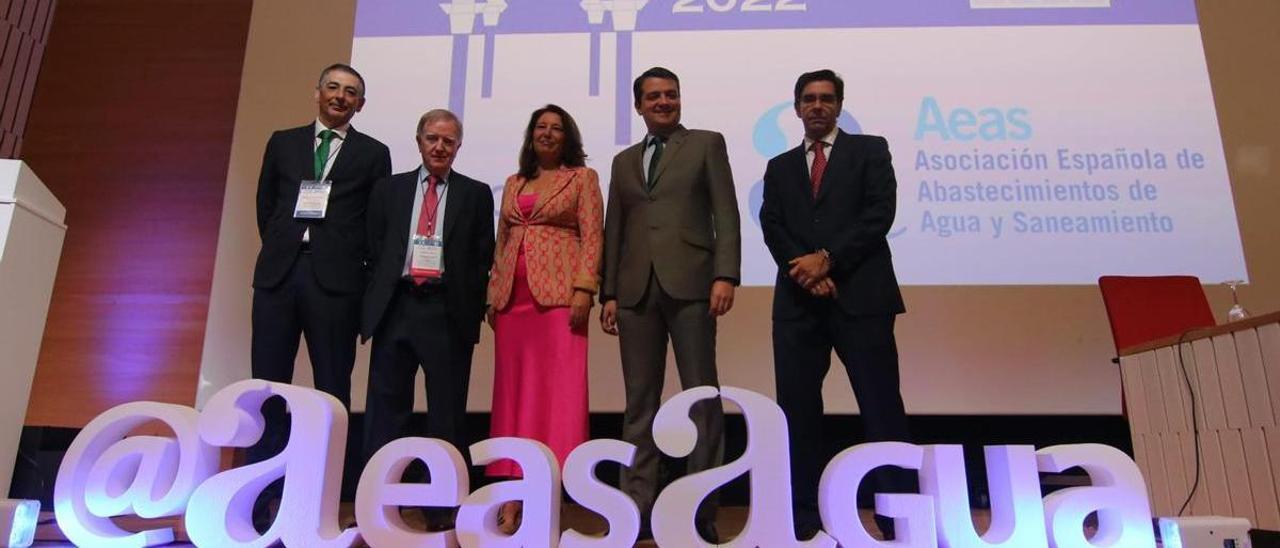 Ramiro Angulo, Fernand Morcillo, Carmen Crespo, José María Bellido y Ramón Díaz-Castellanos, durante la inauguración del congreso.