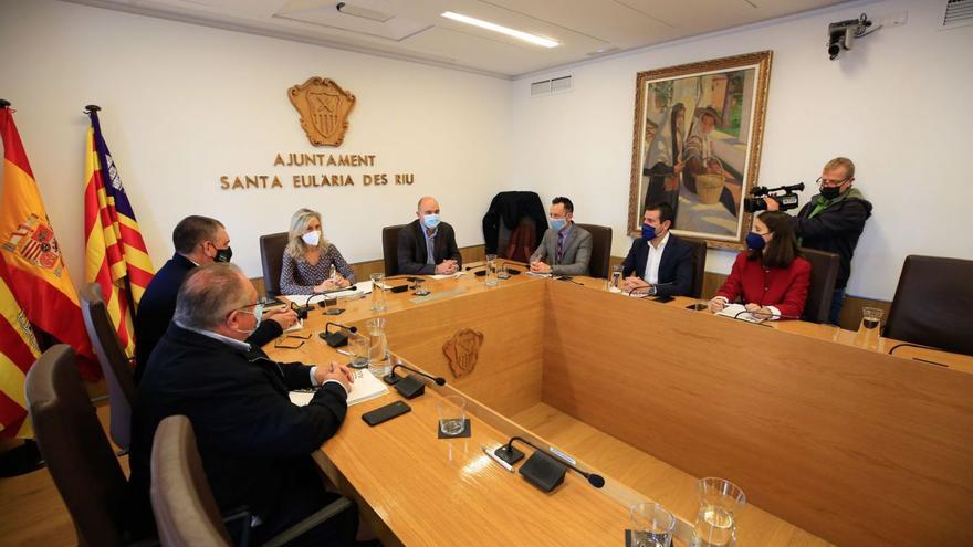 El Consell de Alcaldes de Ibiza pacta ampliar un 44% el suelo industrial de la isla