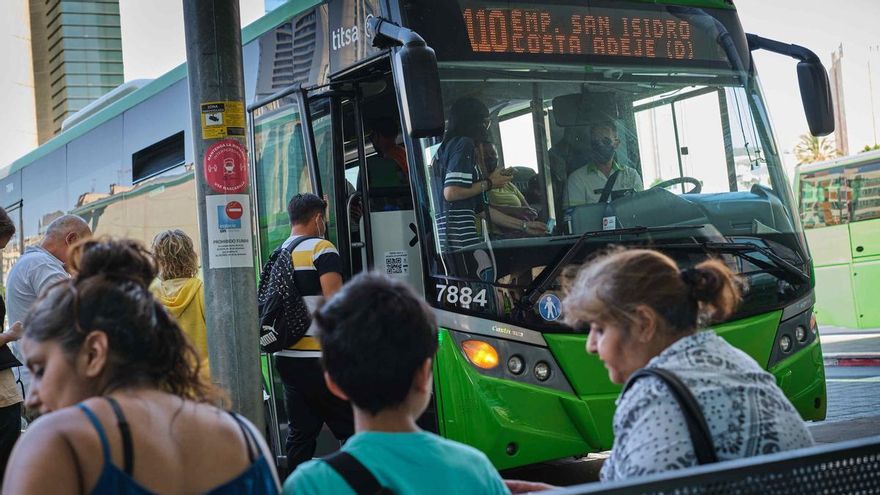The Cabildo of Tenerife guarantees free buses and trams in 2024