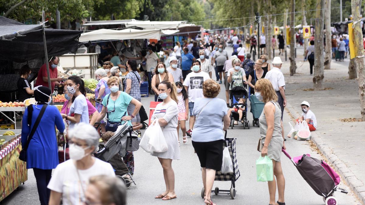 Los mercados amplían al 100% el máximo de puestos permitidos