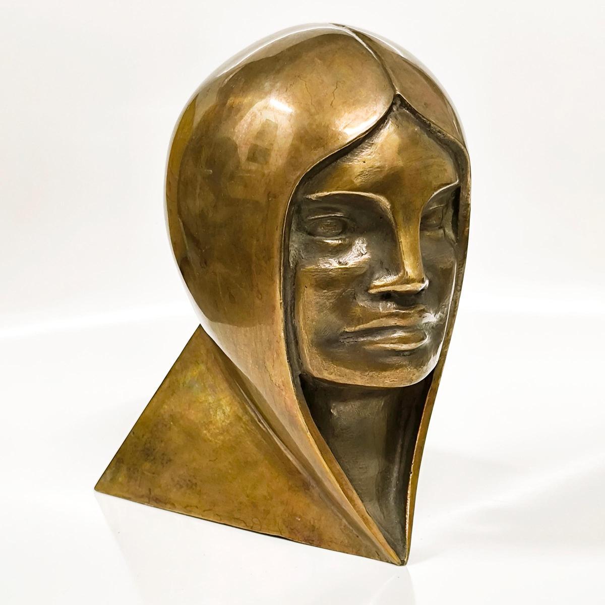 Imagen de la estatuilla ladeada