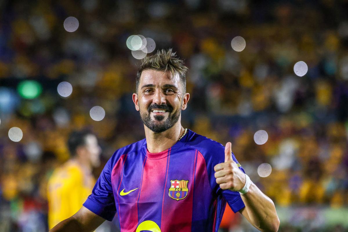 David Villa sigue disfrutando del fútbol con los Barça Legends