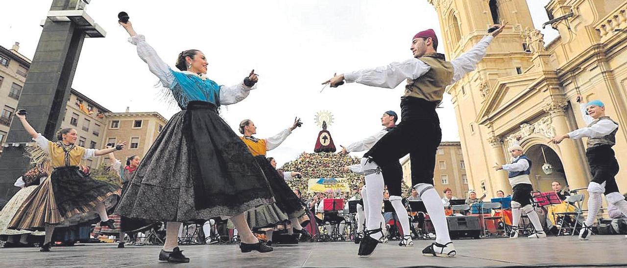 &#039;Nuestra Jota, aragonesa y universal&#039; es una &quot;obra necesaria&quot;.