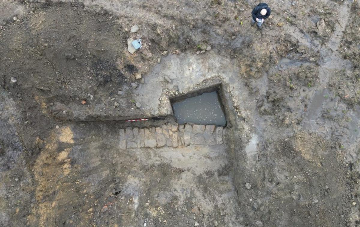 Uno de los vestigios medievales encontrados en las catas. | CITANIA ARQUEOLOXÍA