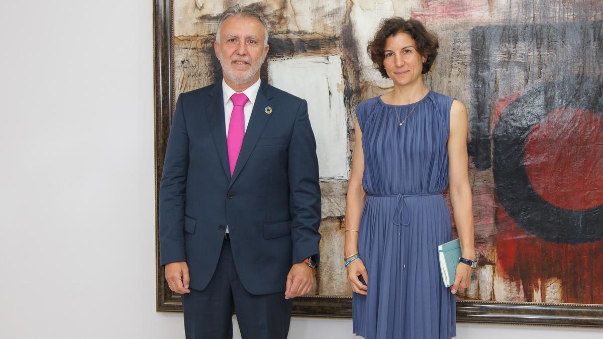 El presidente de Canarias, Ángel Víctor Torres, ha recibido en la mañana de hoy a la representante de Acnur en España, Sophie Muller