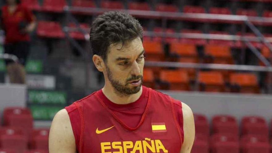 Pau Gasol durante el entrenamiento con la selección.