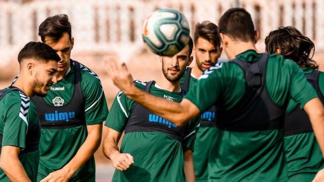 Pacheta premia a la plantilla con fútbol-tenis y fin de semana libre