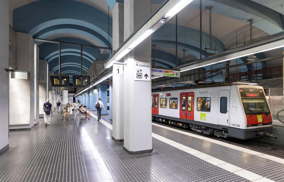 Archivo. Una estación de Ferrocarrils de la Generalitat (FGC)