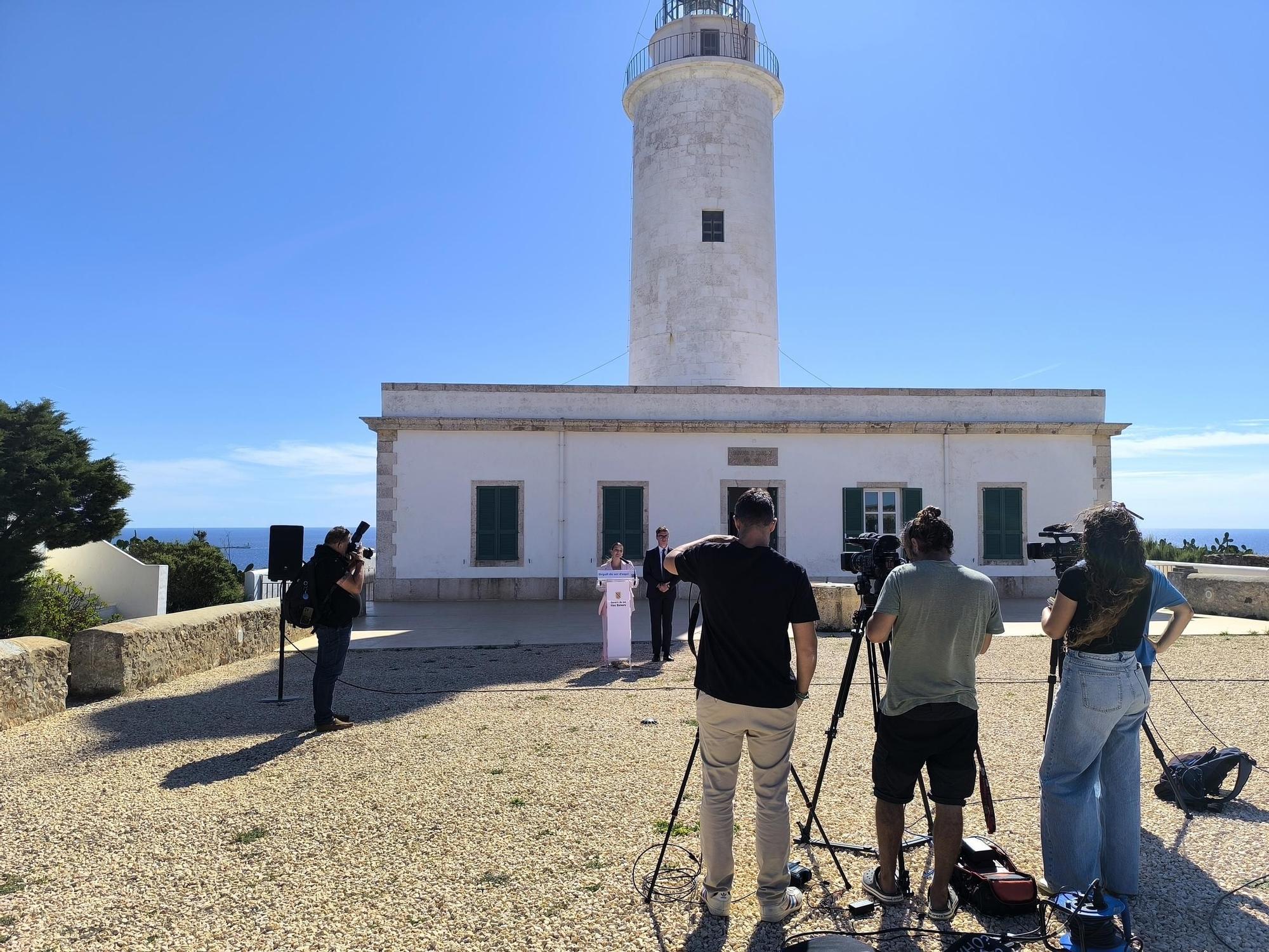 La visita de Nuñez Feijóo a Formentera, en imágenes