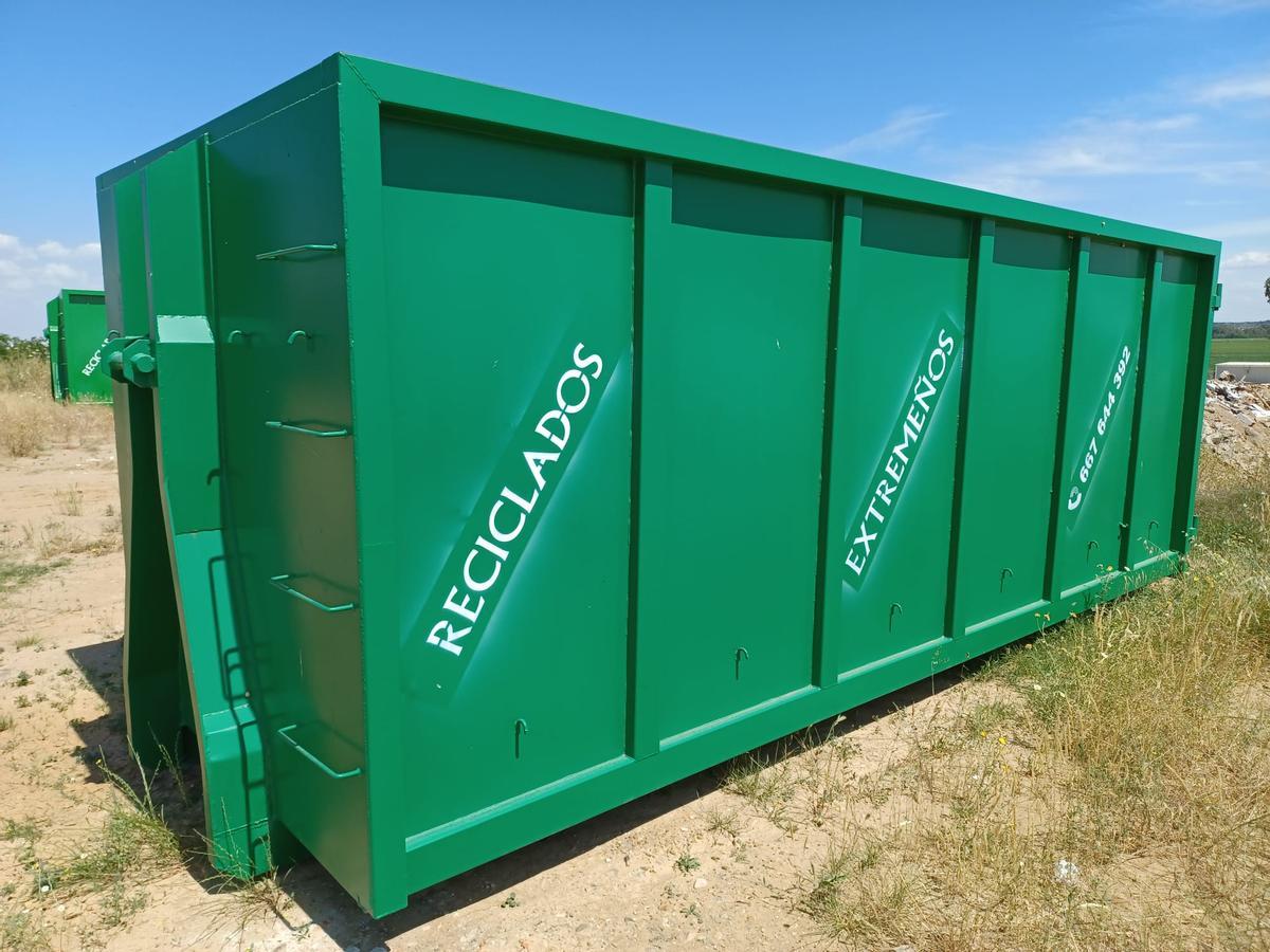 Caja contenedor grande.