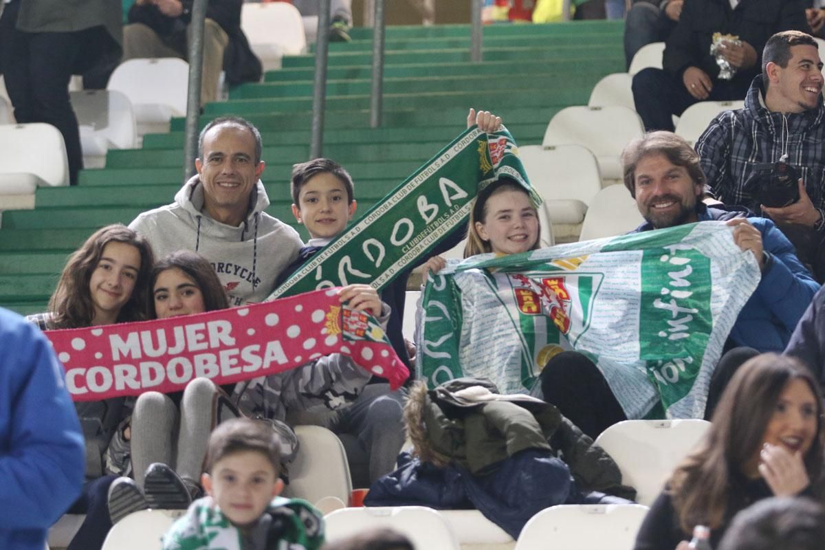 La afición blanquiverde en el Córdoba-Granada