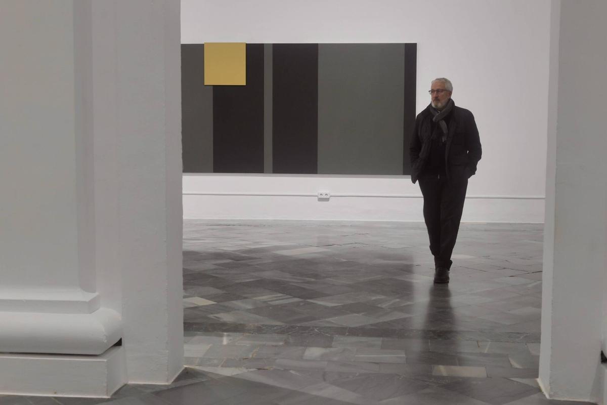 Valencia. Presentación a los medios la exposición 'Deconstruyendo la Abstracción. Pintura Valenciana (1970-2024)' en el Centre del Carme de Cultura Contemporània (CCCC) de València. VLC