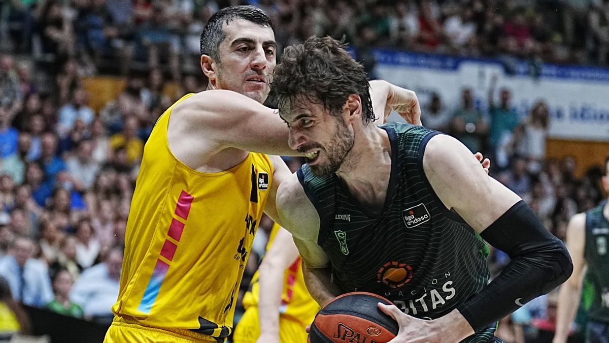 El Joventut barre al Lenovo Tenerife.