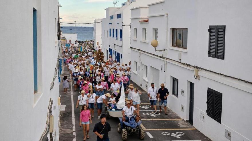 Punta Mujeres se prepara para las Fiestas del Pino 2026 con homenaje a Jesús Perdomo, romería marinera y mercadillo