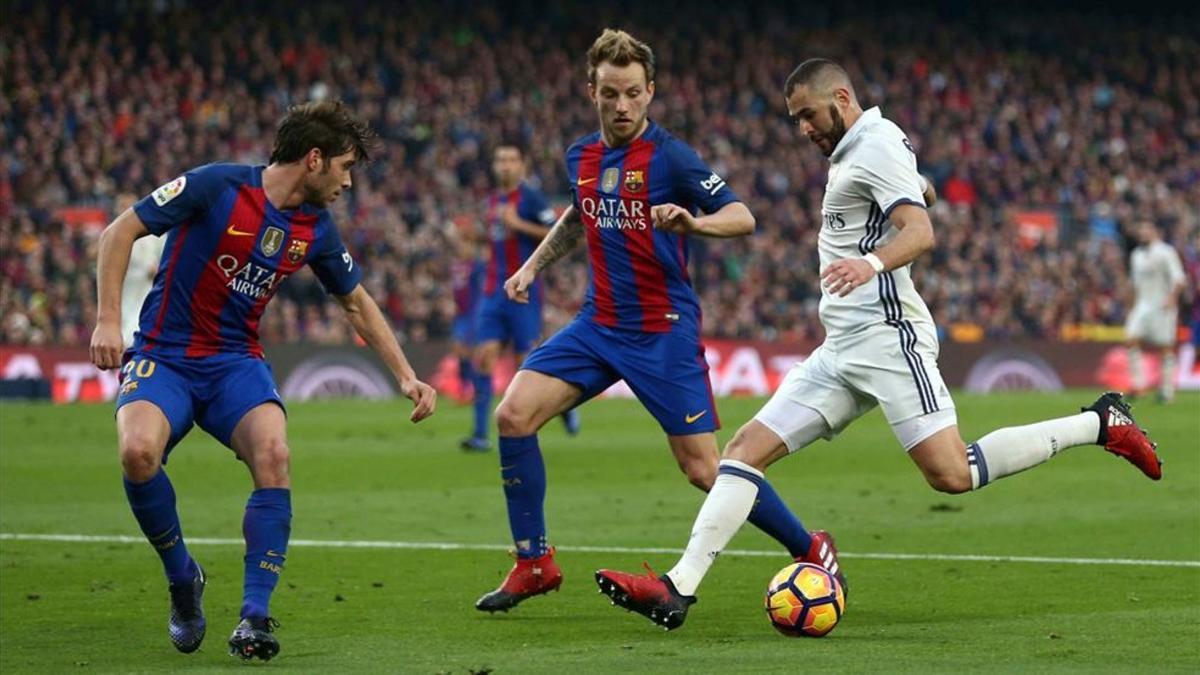 Sergi y Roberto y Rakitic defienden a Benzema en el último clásico de Liga