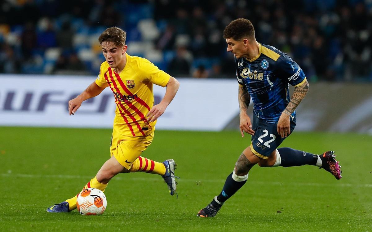 Gavi y Di Lorenzo en la última eliminatoria entre Nápoles y Barça