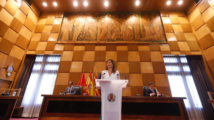 Chueca da la campanada y anuncia la reforma de los paseos María Agustín, Pamplona y Constitución