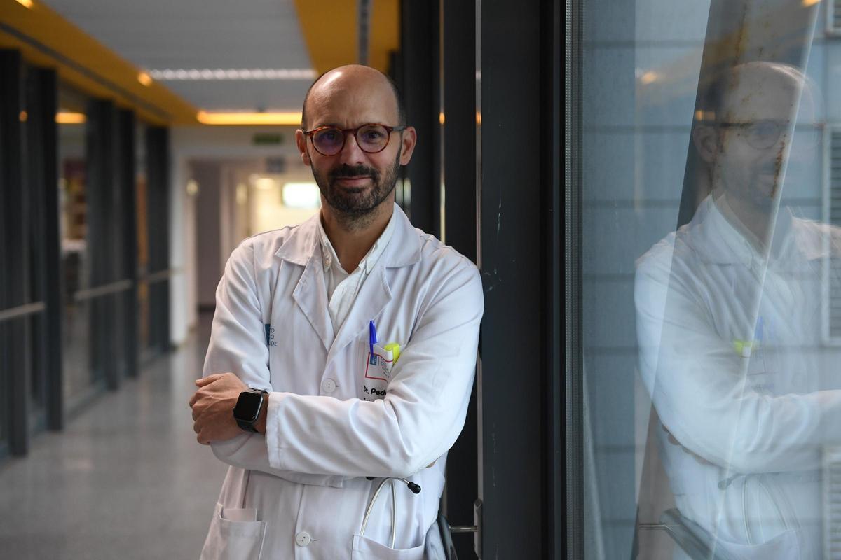 El doctor Pedro Marcos Rodríguez, jefe de Neumología del Chuac de A Coruña.