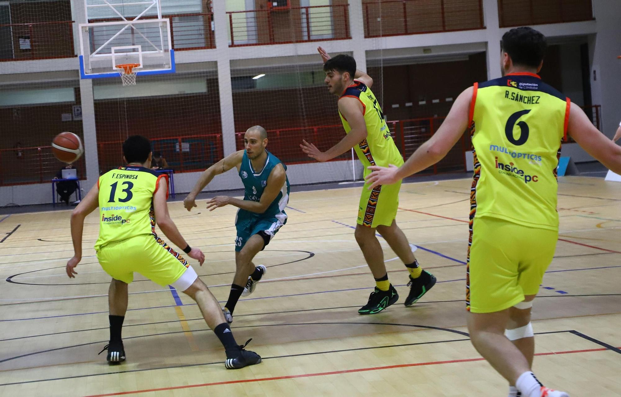 El derbi Camper Eurogaza UCB - Climanavas Agrometal Peñarroya en imágenes