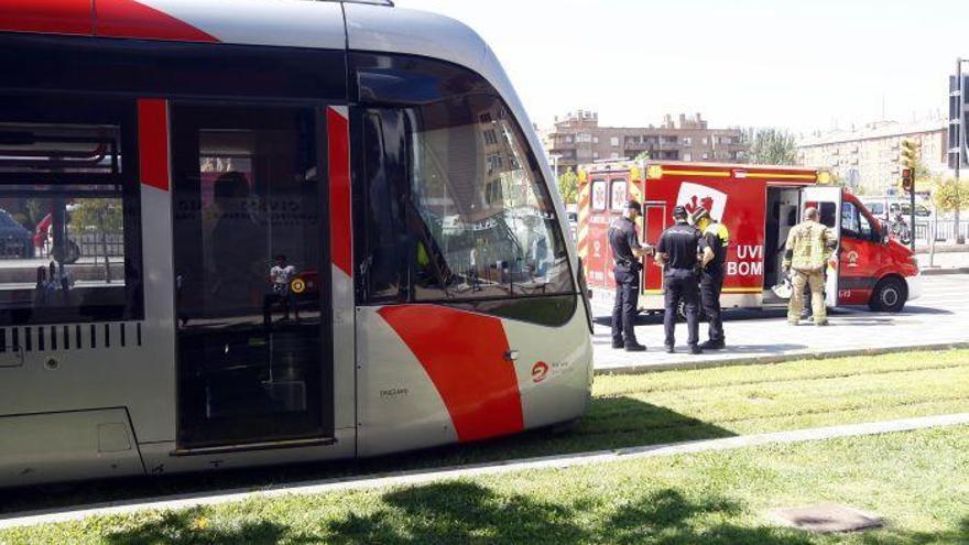 El servicio del tranvía se interrumpe tras un atropello en el Actur