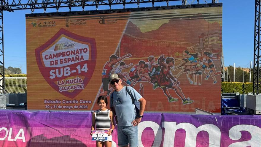 El Centro Asturiano de Oviedo distingue a Paco Martínez Soliño, alma-mater del Club Oriente Atletismo