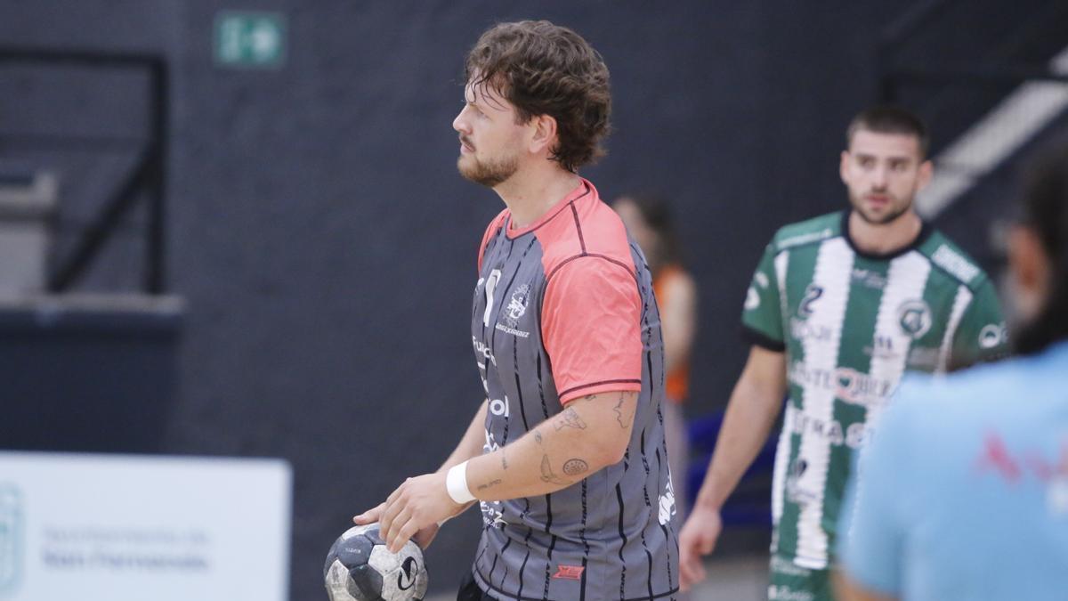 Dani Ramos, con el balón.