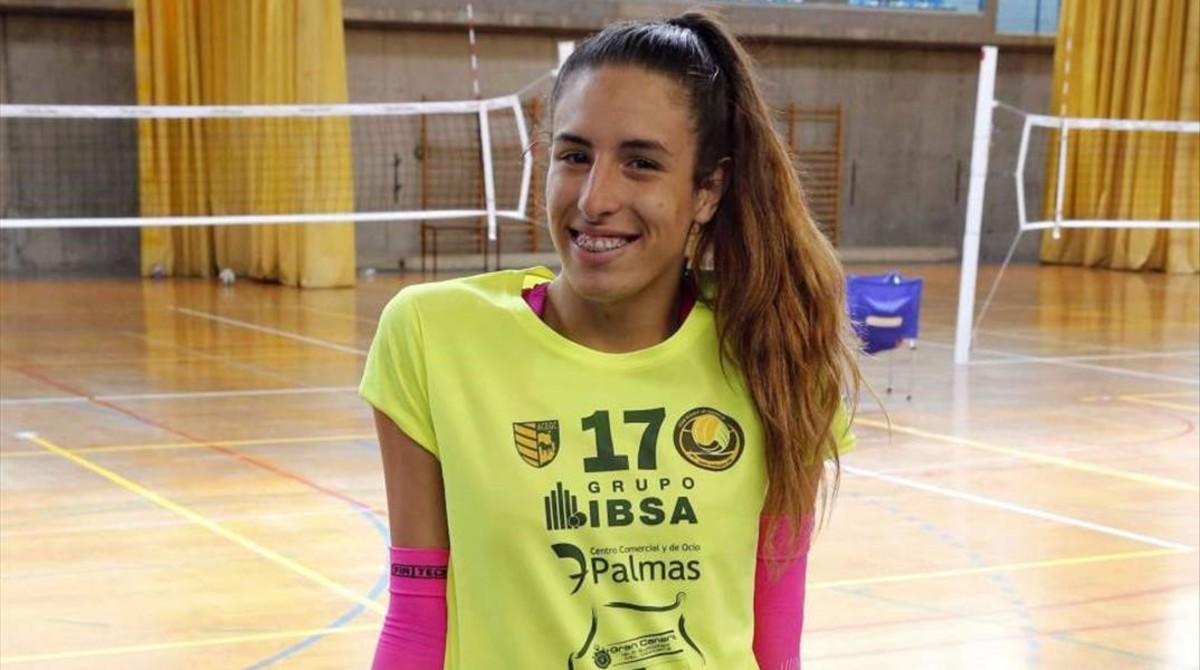 ecarrasco40969125 la jugadora transg nero omaira perdomo  del club de voleibol171116194503
