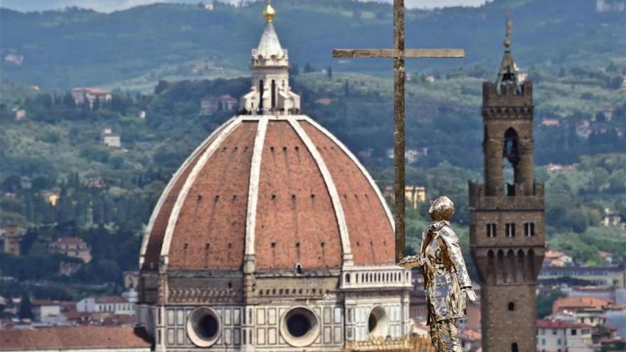 Muere un turista español en Florencia golpeado por la piedra de una iglesia