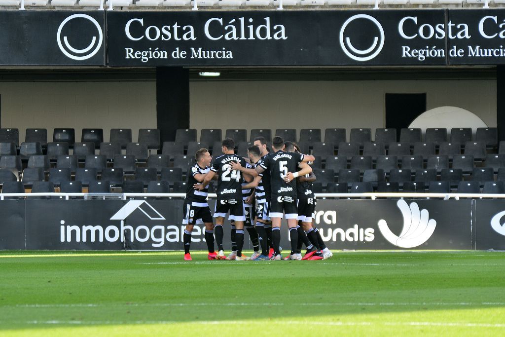 El Cartagena planta cara al Rayo Vallecano