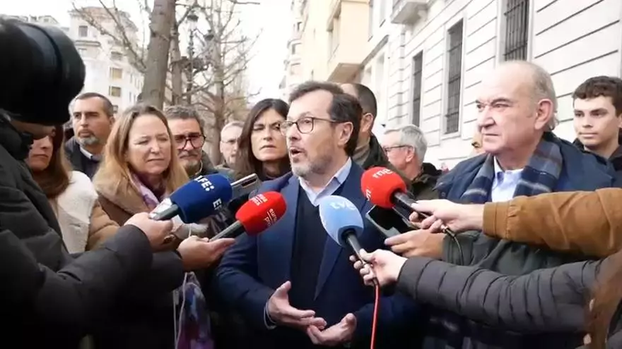 VIDEO | José Antonio Fúster, Vox: "Guardiola tiene que pensar si quiere seguir con las políticas socialistas que le han conducido hasta aquí"