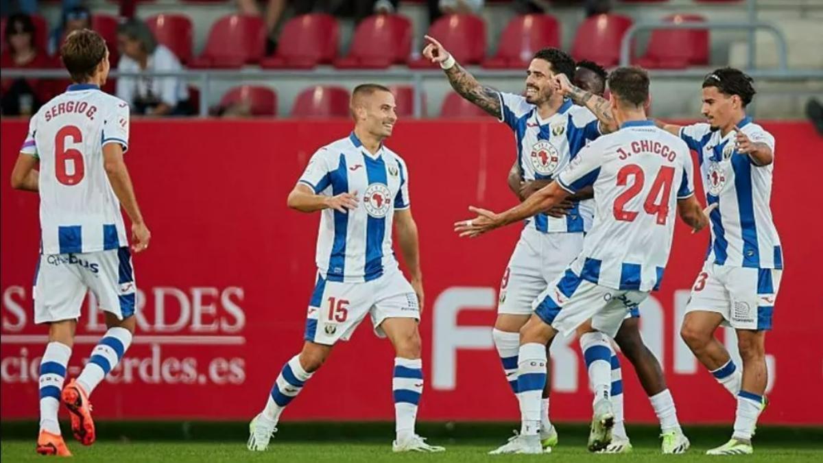 El Leganés celebra uno de sus tres goles contra el Mirandés