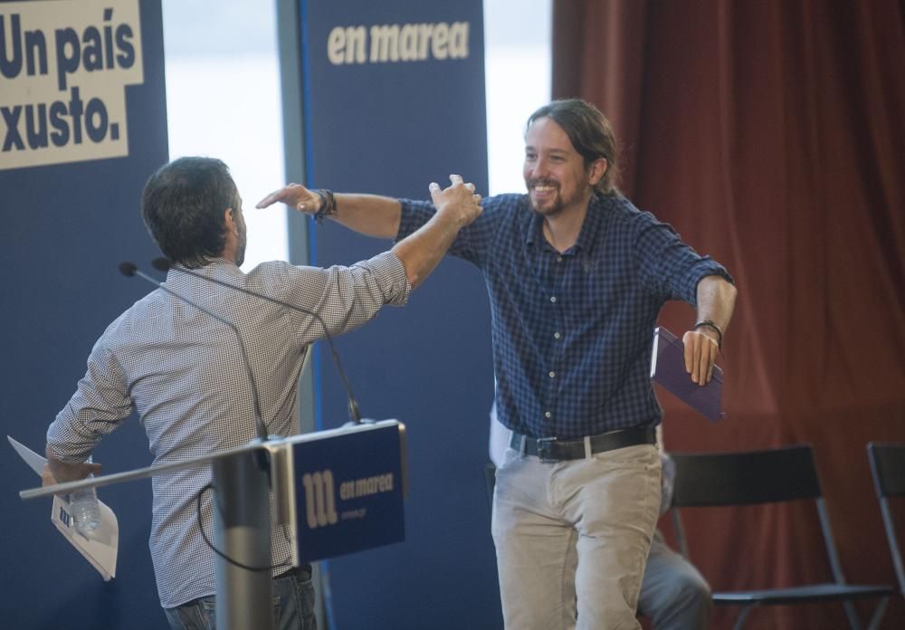 "Aquí empieza el cambio para toda Europa", ha subrayado Villares ante medio millar de personas en el paraninfo de la Universidad de A Coruña.