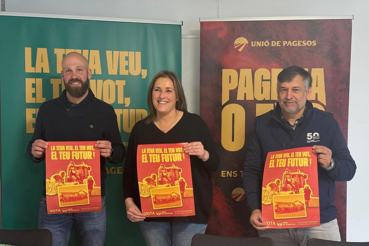 La coordinadora nacional d’UP, Raquel Serrat, amb Joan Caball i Jordi Cros