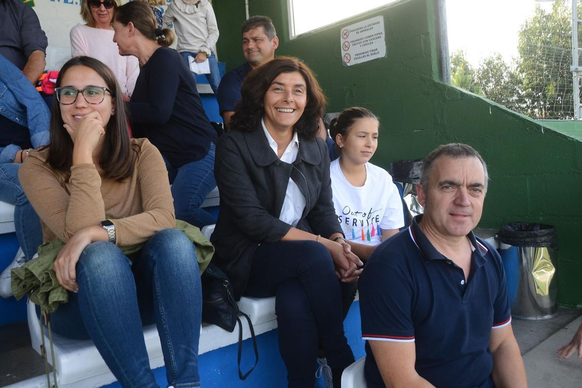 elena y manuel freire en el futbol