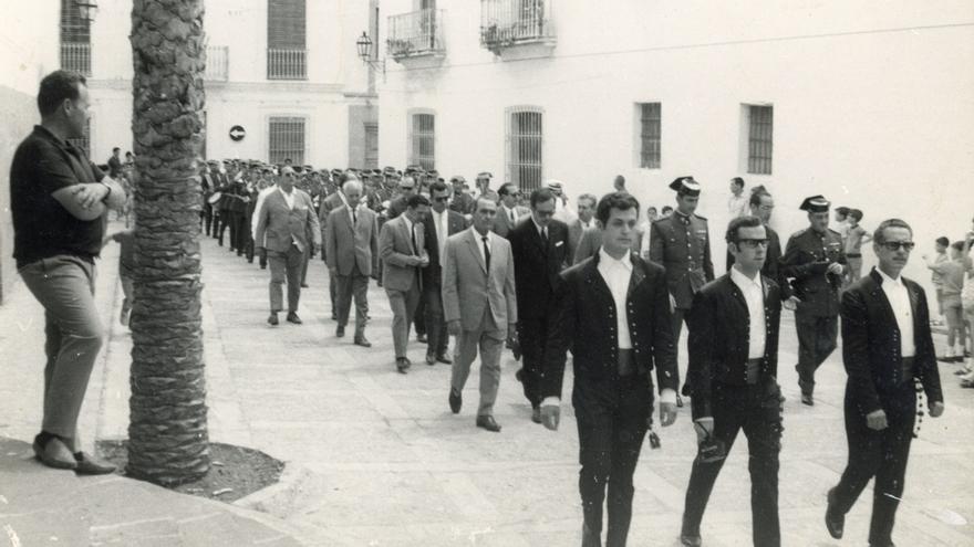 Les Fogueres de Xàbia de 1970: Felipe Bisquert, cámara en mano, inmortalizó las fiestas
