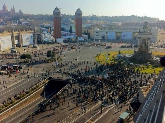 Miles de estudiantes claman contra los recortes