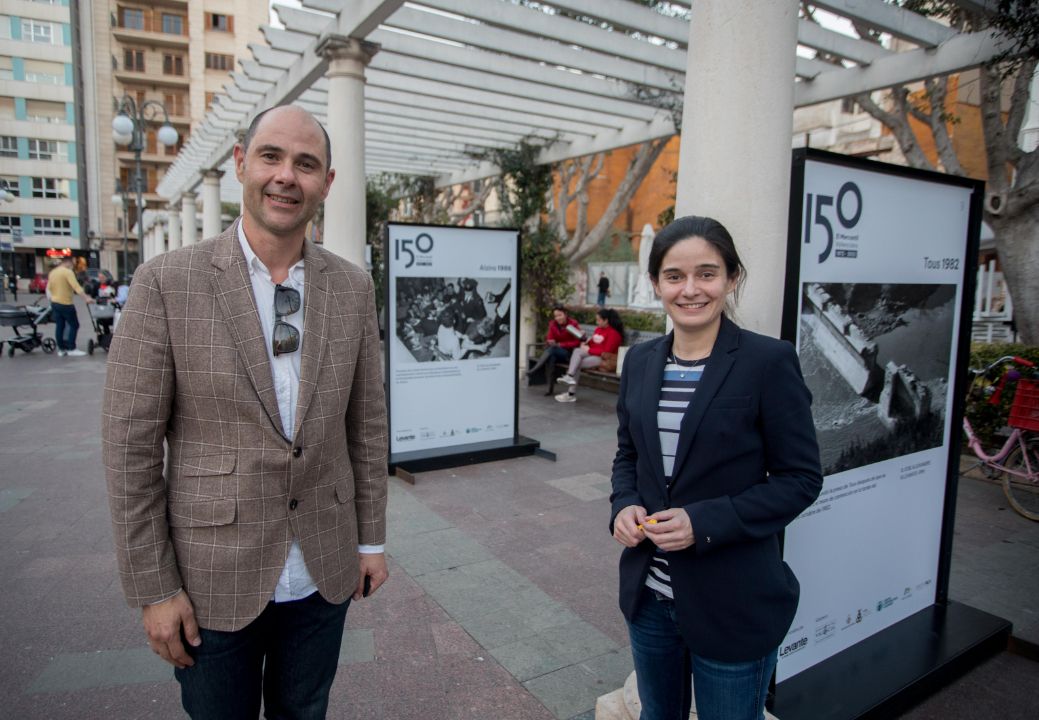Inauguración de la exposición 150 años de Levante-EMV en Alzira