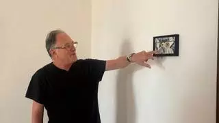 El artista Rafa Forteza expone 'Cráneo', donde recupera obras de los años 90