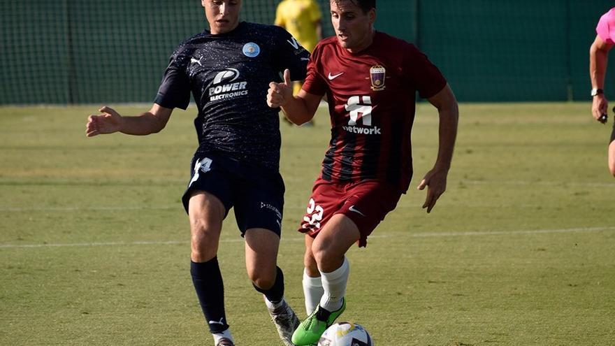 Al Eldense se le escapa la victoria en el último suspiro (2-2)