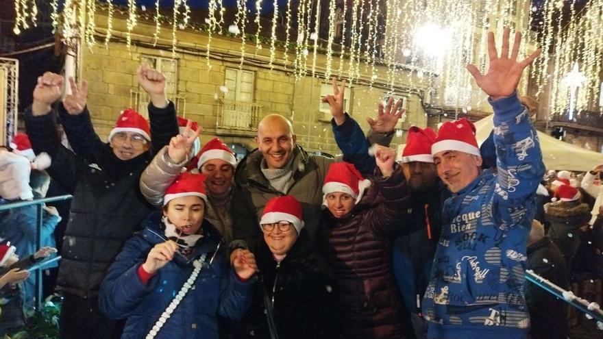 Porriño inaugura la Navidad con nieve