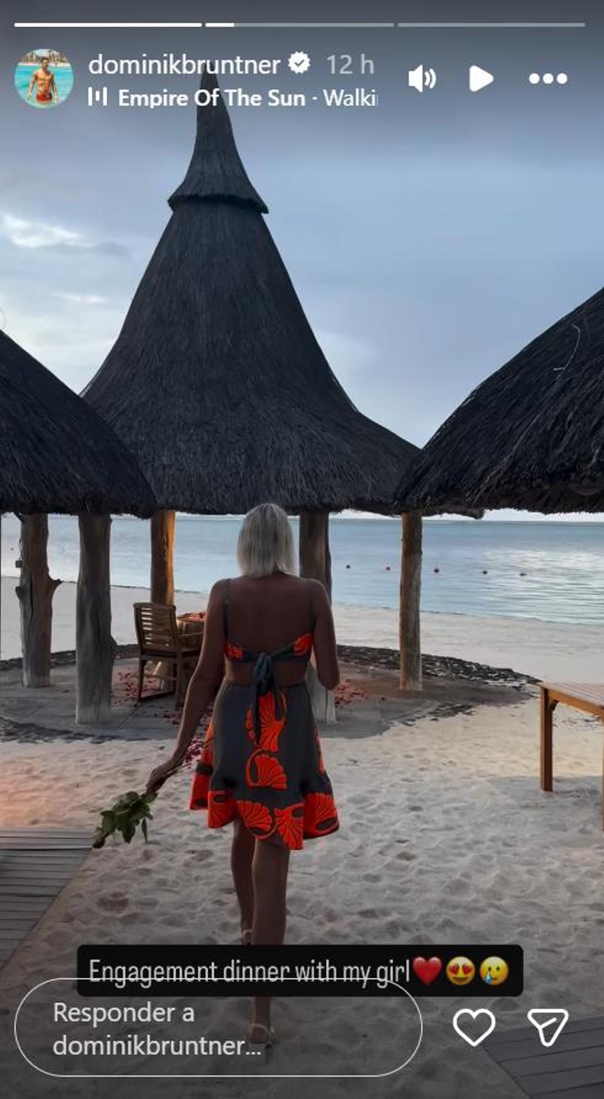 Ab zum romantischen Abendessen am Strand.