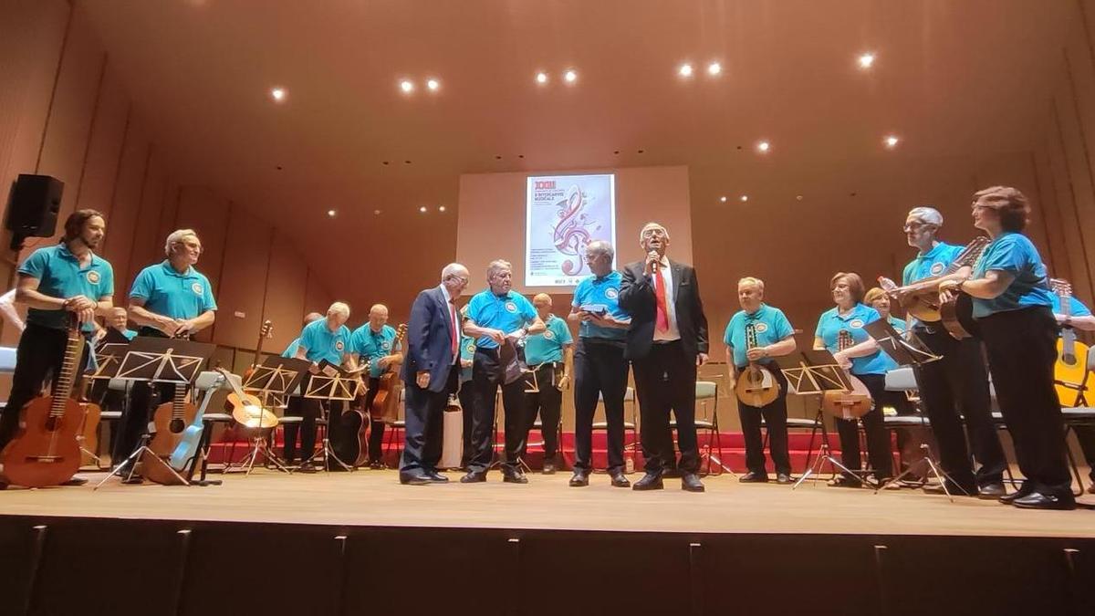 La Rondalla Crevillentina guarda esta tradición cultural en la comarca