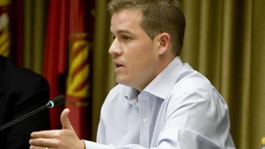Cerdà culpa al PP de que el coste del agua se dispare por la «mala gestión» del canal